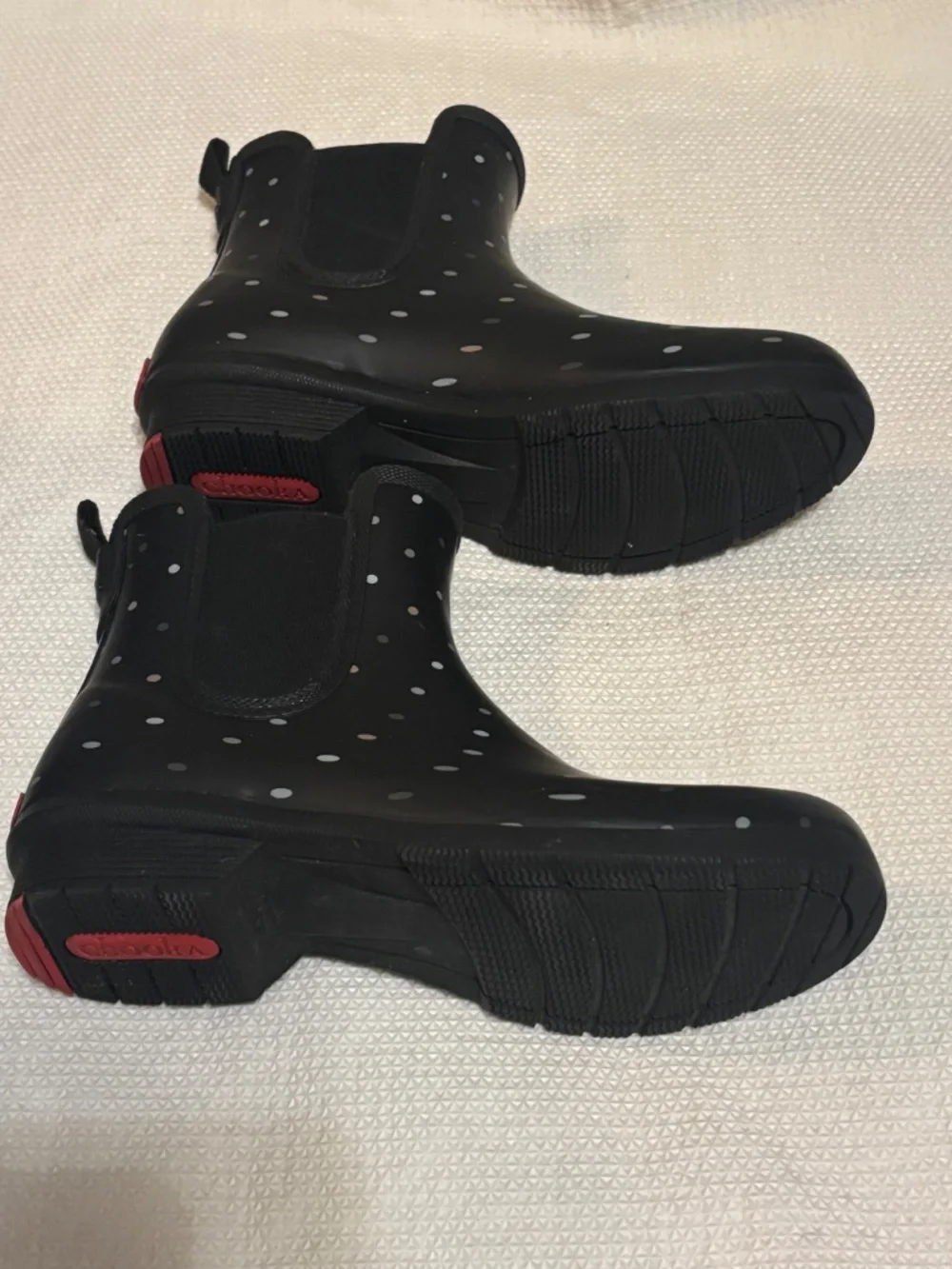 Chooka Women’s Rain Boots Black/White Polka Dots Sz 7